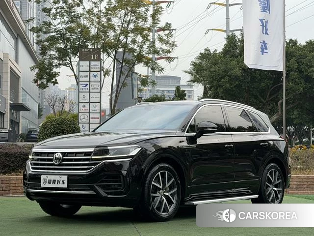 Volkswagen Touareg 2020 Черный из Китая, фото 5