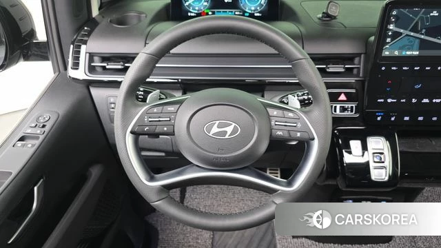 Hyundai Staria 2024 Черный из Кореи, фото 5