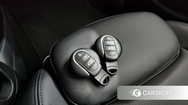 Mini Cooper 2023 Белый из Кореи, фото 5