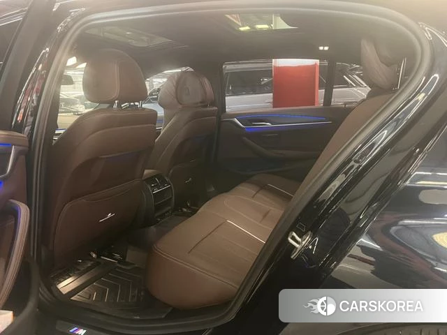 BMW 5 series 2022 Черный из Китая, фото 5