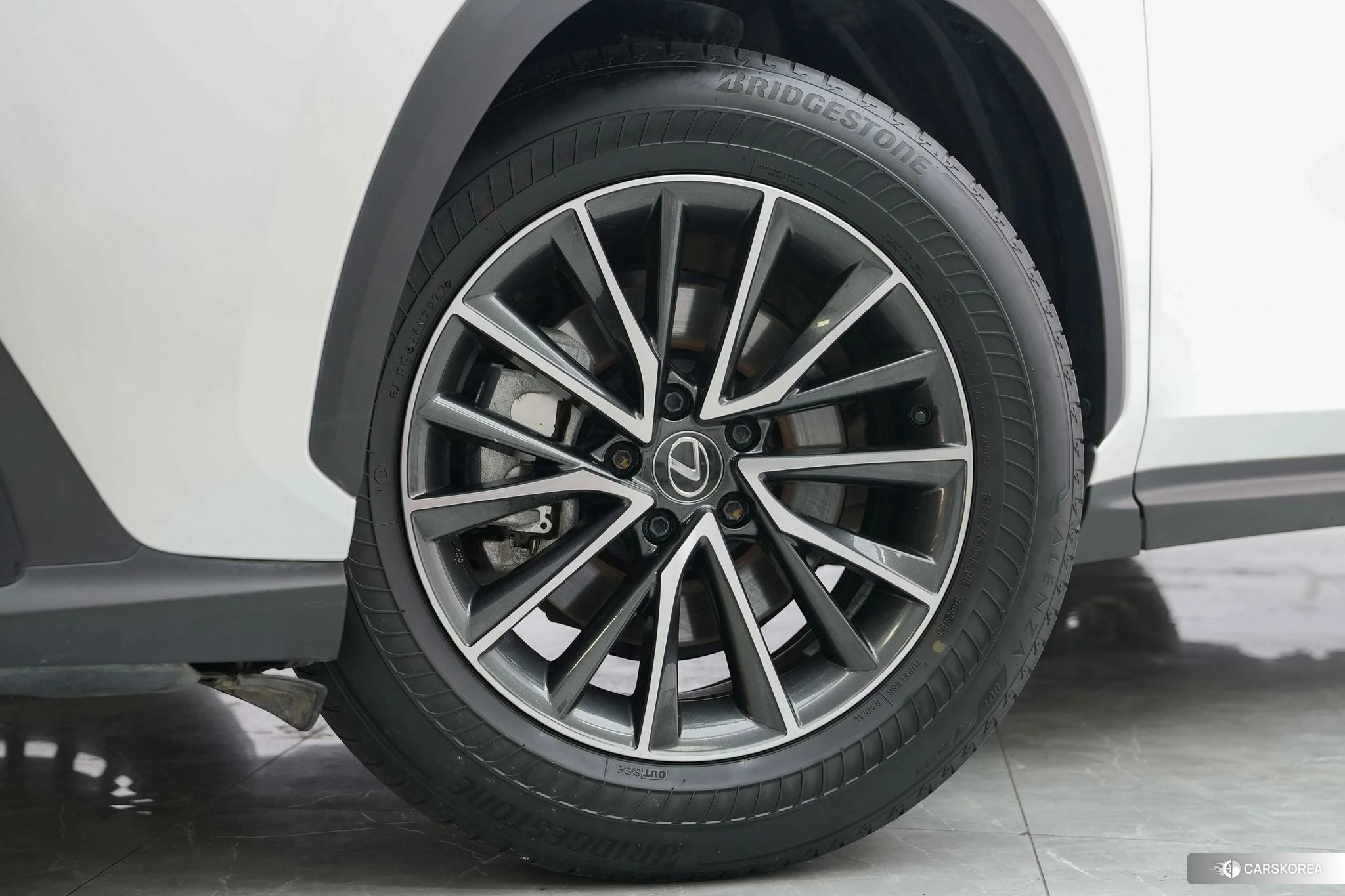 Lexus NX 2023 Белый из Китая, фото 5