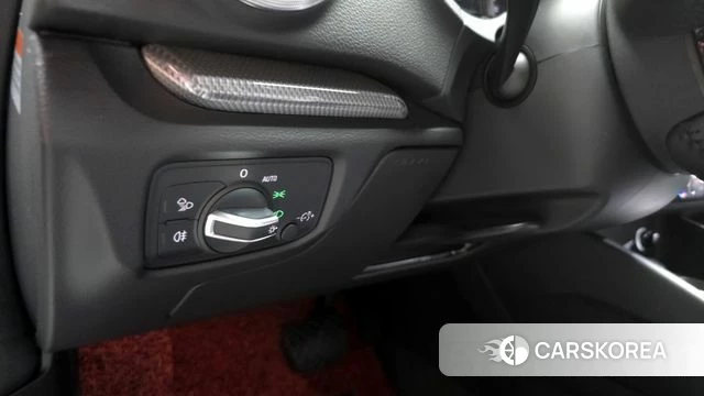 Audi New A3 2019 Белый из Кореи, фото 5