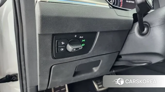 Volkswagen Arteon 2019 Белый из Кореи, фото 5