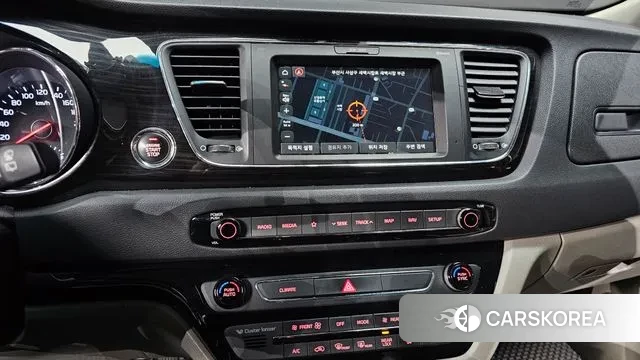 Kia The New Carnival 2018 Белый из Кореи, фото 5