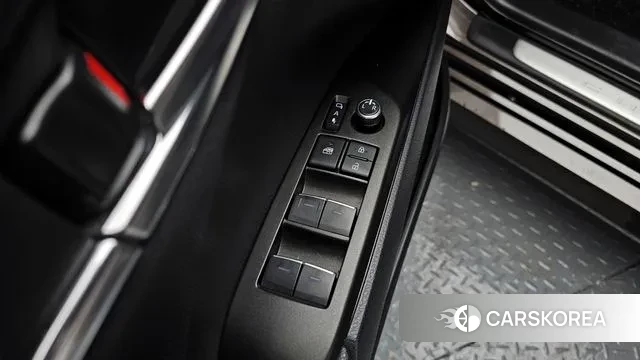 Toyota Camry (XV70) 2023 Коричневый из Кореи, фото 5