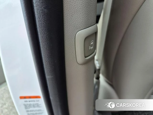 Kia The New Carnival 2018 Белый из Кореи, фото 5