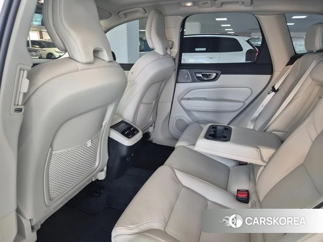 Volvo XC60 second Generation 2026 Белый из Кореи, фото 5