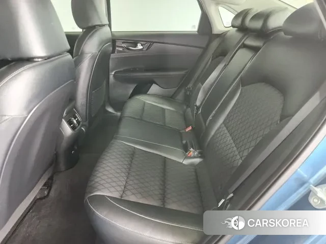 Kia The New K3 2nd generation 2023 Синий из Кореи, фото 5