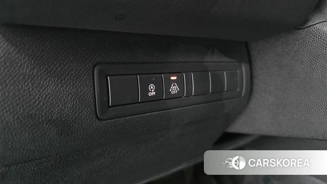 Peugeot 308 second generation 2018 Белый из Кореи, фото 5