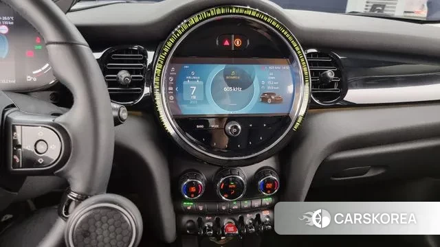 Mini Cooper 2022 Черный из Кореи, фото 5