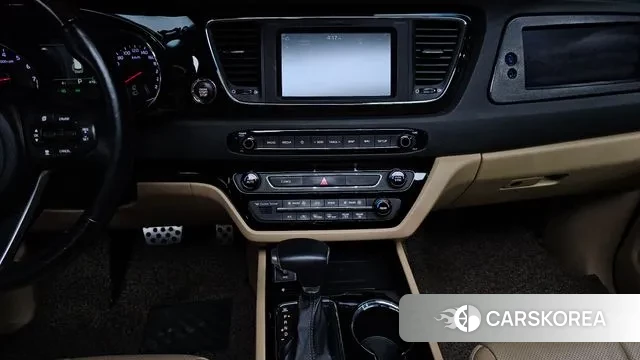 Kia The New Carnival 2019 Белый из Кореи, фото 5