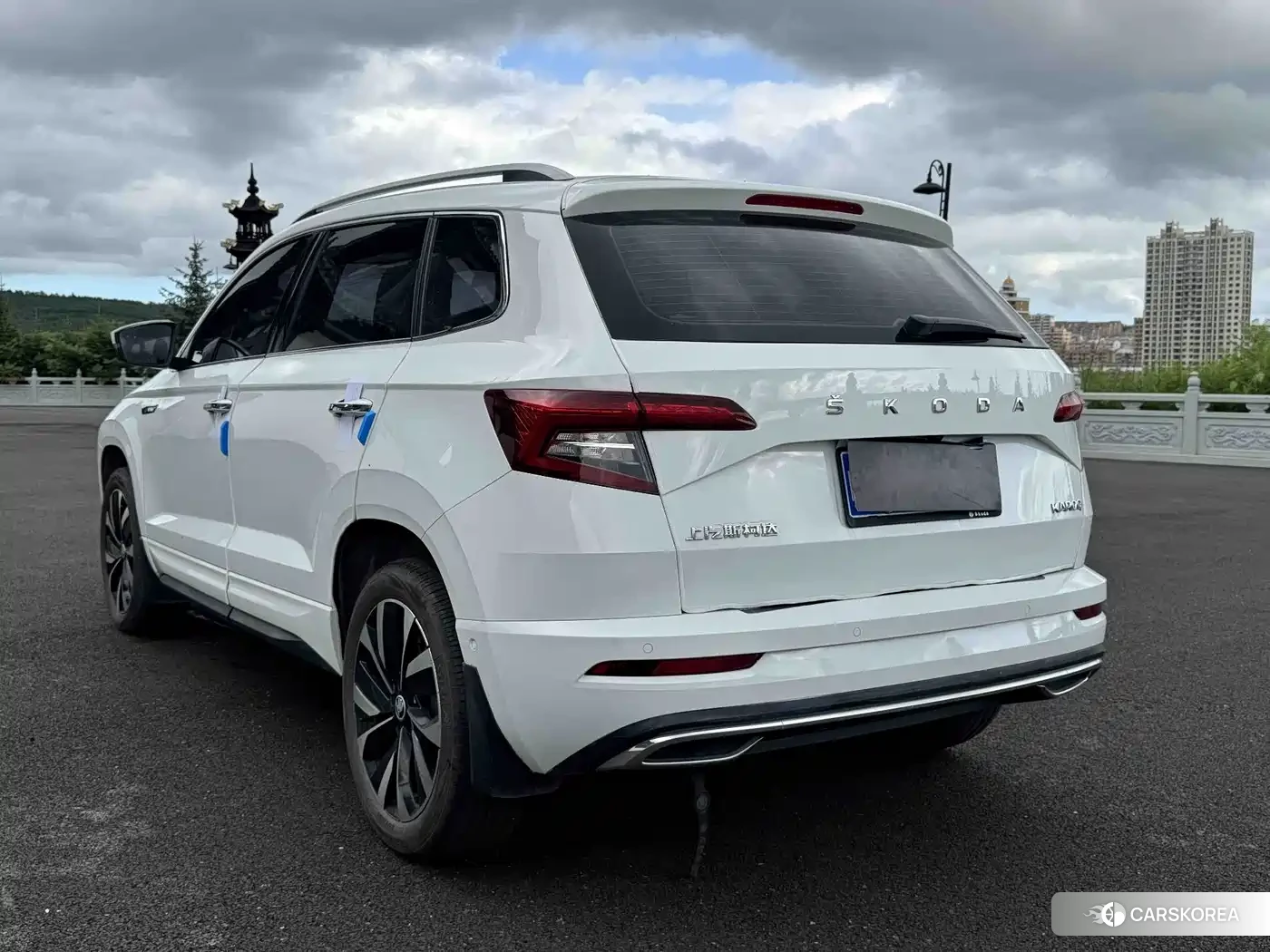 Skoda Karoq 2023 Белый из Китая, фото 5