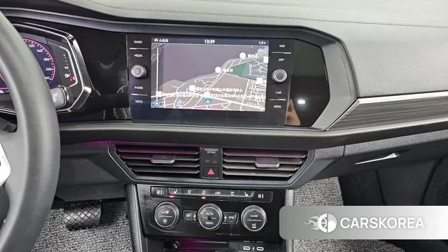 Volkswagen 7th Generation of Jetta 2023 Белый из Кореи, фото 5