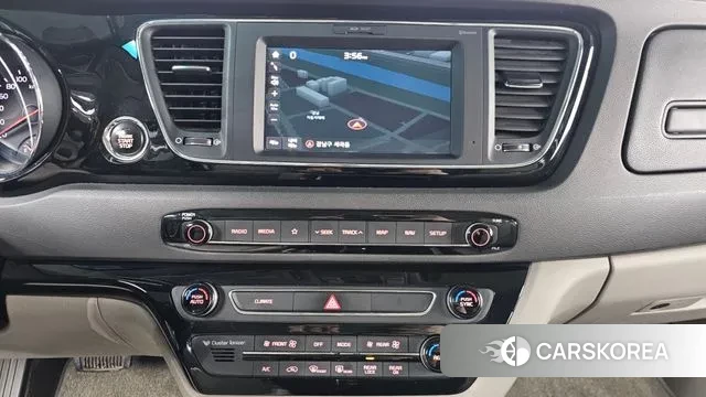 Kia All New Carnival 2018 Белый из Кореи, фото 5