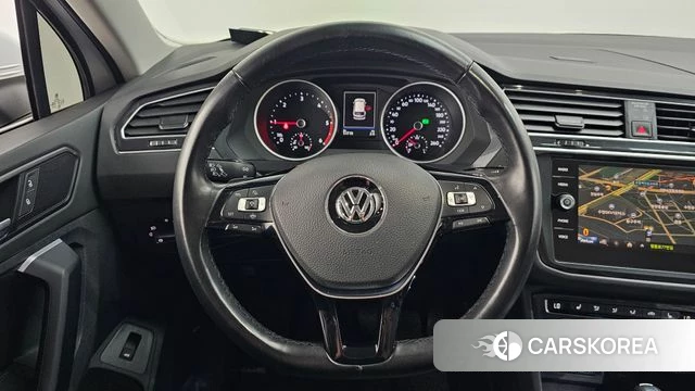 Volkswagen Tiguan second Generation 2020 Белый из Кореи, фото 5