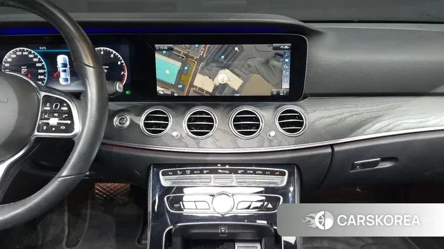 Mercedes-Benz E-Class W213 2020 Белый из Кореи, фото 5