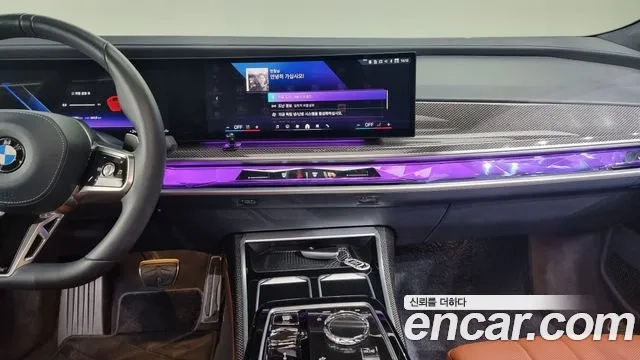 BMW 7 Series (G70) 2023 Черный двухцветный из Кореи, фото 5