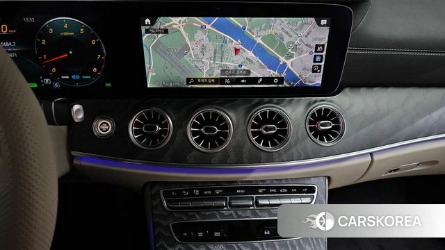 Mercedes-Benz E-Class W213 2023 Белый из Кореи, фото 5
