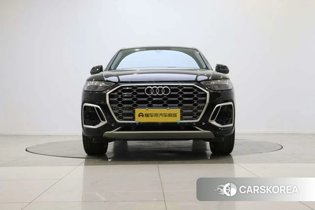 Audi Q5L 2023 Черный из Китая, фото 5