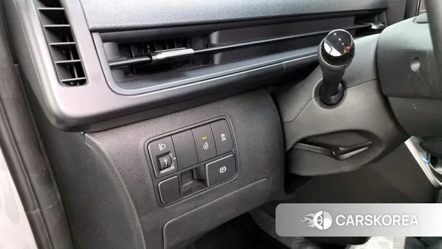 Hyundai Staria 2023 Серебряный из Кореи, фото 5