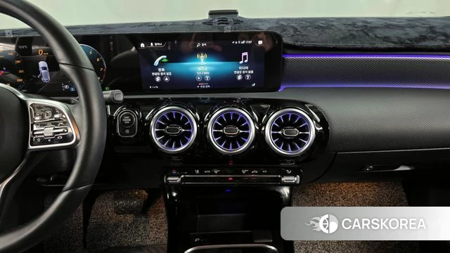 Mercedes-Benz A-Class W177 2023 Белый из Кореи, фото 5