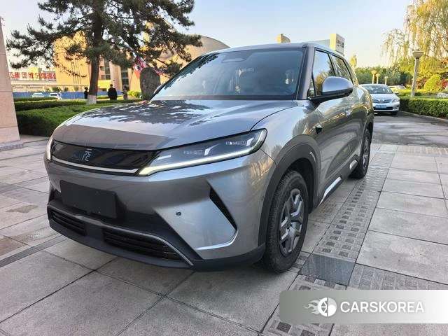 BYD Yuan UP 2025 Темно-серый из Китая, фото 5