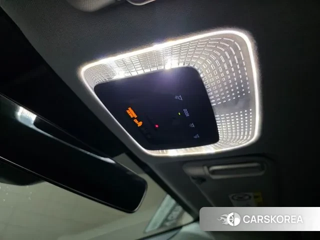 Toyota Prius 5th Generation 2023 Белый из Кореи, фото 5