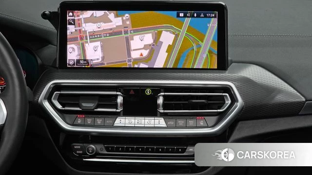 BMW X4 (G02) 2024 Светло-серебряный цвет из Кореи, фото 5