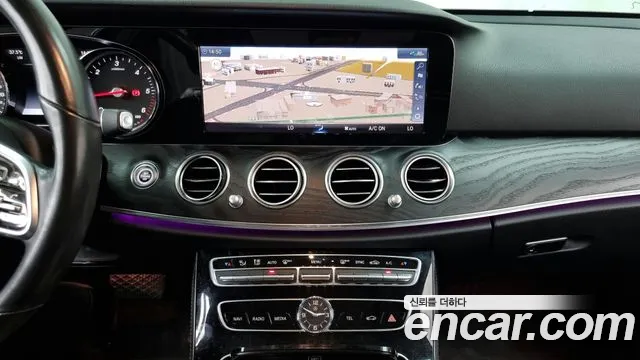 Mercedes-Benz E-Class W213 2020 Белый из Кореи, фото 5