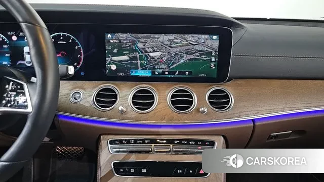 Mercedes-Benz E-Class W213 2022 Белый из Кореи, фото 5