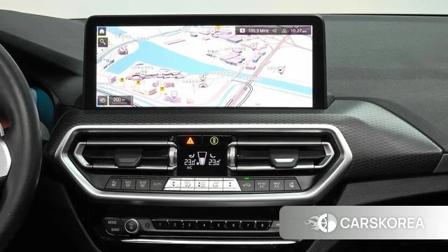 BMW X3 (G01) 2023 Светло-серебряный цвет из Кореи, фото 5