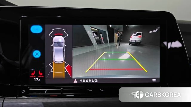 Volkswagen Golf 8th Generation 2023 Серебряный из Кореи, фото 5