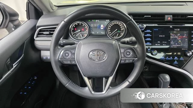 Toyota Camry (XV70) 2019 Песочный из Кореи, фото 5