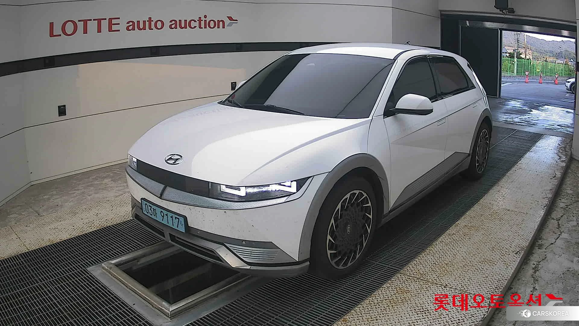 Hyundai IONIQ 5 2022 Atlas White из Кореи, фото 5