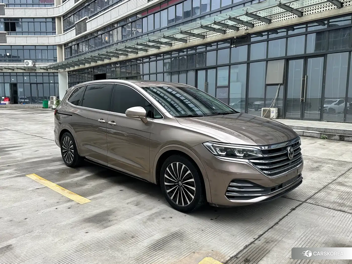 Volkswagen Viloran 2020 Champagne/brown из Китая, фото 5