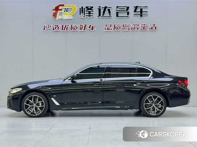 BMW 5 series 2022 Черный из Китая, фото 5