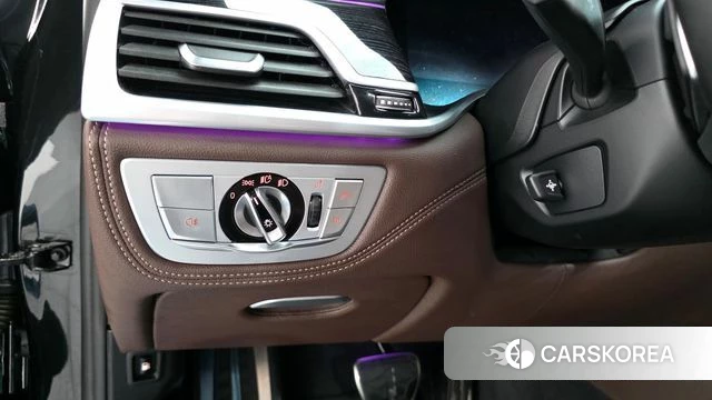 BMW 7 Series (G11) 2021 Черный из Кореи, фото 5