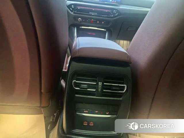 BMW 3 series 2025 Синий из Китая, фото 5