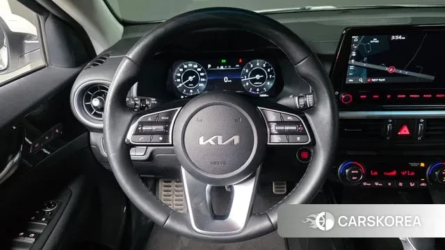 Kia The New K3 2nd generation 2022 Белый из Кореи, фото 5