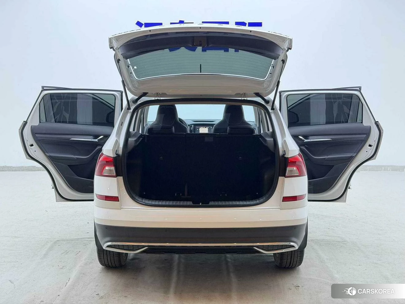Skoda Komick 2022 Белый из Китая, фото 5