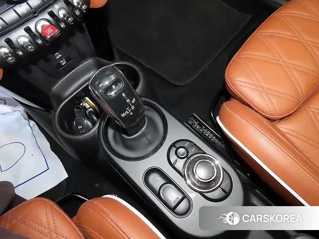 Mini Cooper S Convertible 2021 Красный из Кореи, фото 5