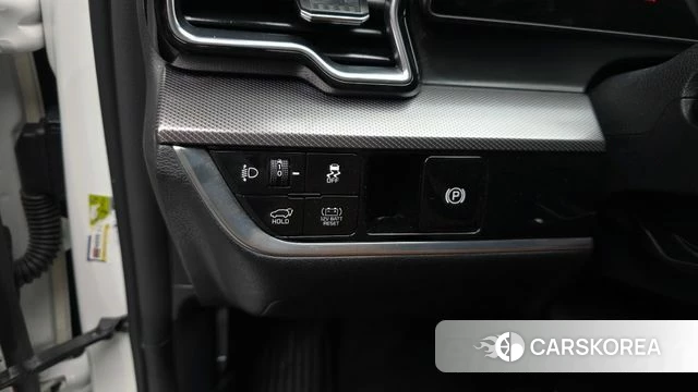 Kia Sportage 5th Generation Hybrid 2022 Белый из Кореи, фото 5