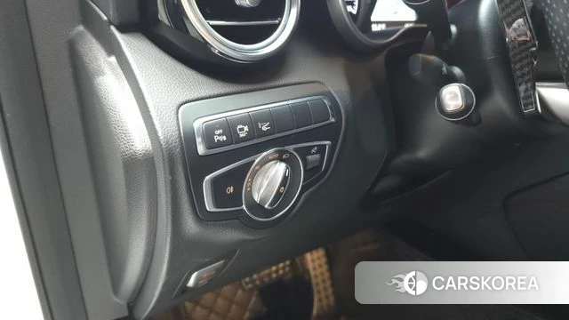 Mercedes-Benz GLC-Class X253 2018 Белый из Кореи, фото 5