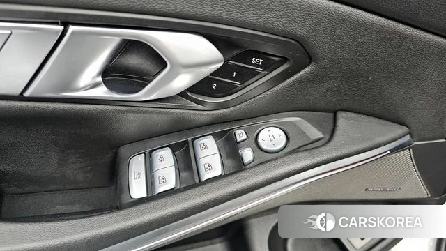 BMW 3 Series (G20) id 3863882 из Кореи 5