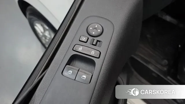 Hyundai Staria 2022 Белый из Кореи, фото 5