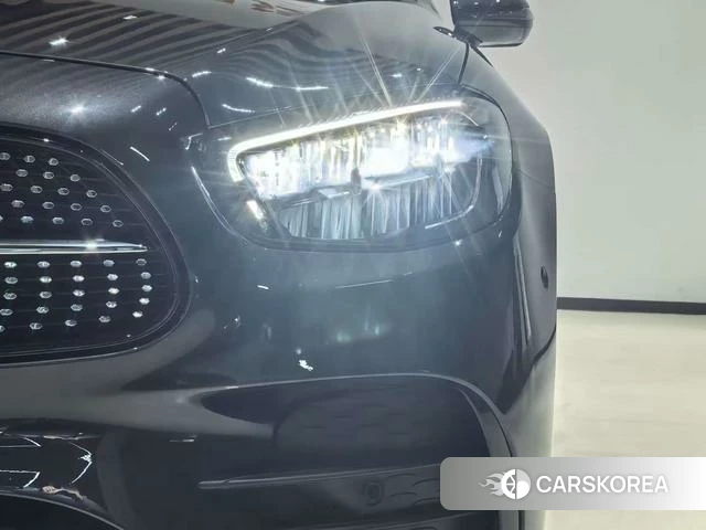 Mercedes-Benz E-class (imported) 2024 Темно-серый из Китая, фото 5