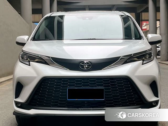 Toyota Grevia 2025 Белый из Китая, фото 5