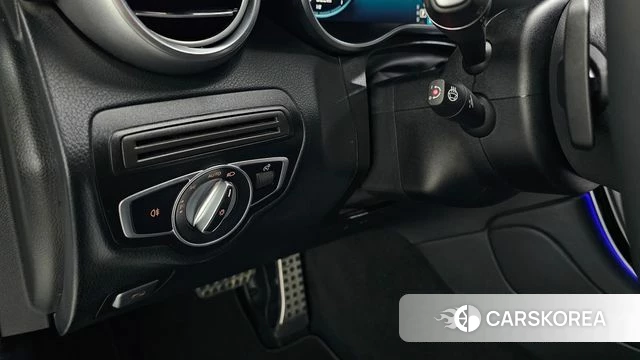 Mercedes-Benz GLC-Class X253 2022 Белый из Кореи, фото 5