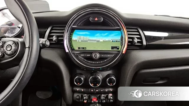 Mini Cooper 2018 Жемчужный цвет из Кореи, фото 5