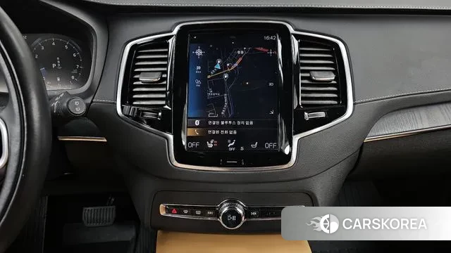 Volvo XC90 second Generation 2021 Белый из Кореи, фото 5